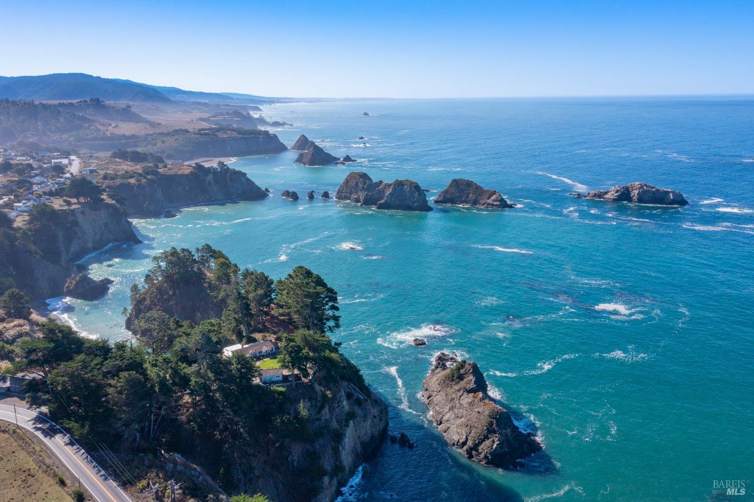 Detail Gallery Image 12 of 77 For 5420 S Highway 1 Unkn, Elk,  CA 95432 - 2 Beds | 3 Baths