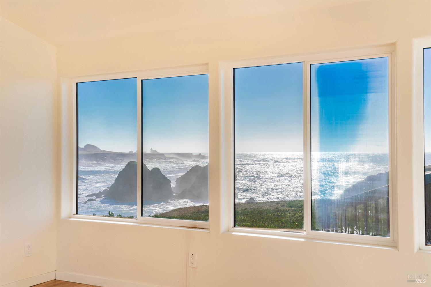 Detail Gallery Image 25 of 63 For 45525 S Caspar Dr, Mendocino,  CA 95460 - 1 Beds | 2 Baths