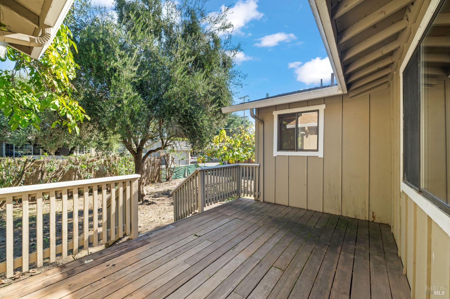 Detail Gallery Image 22 of 31 For 408 Boyes Blvd, Sonoma,  CA 95476 - 3 Beds | 2 Baths