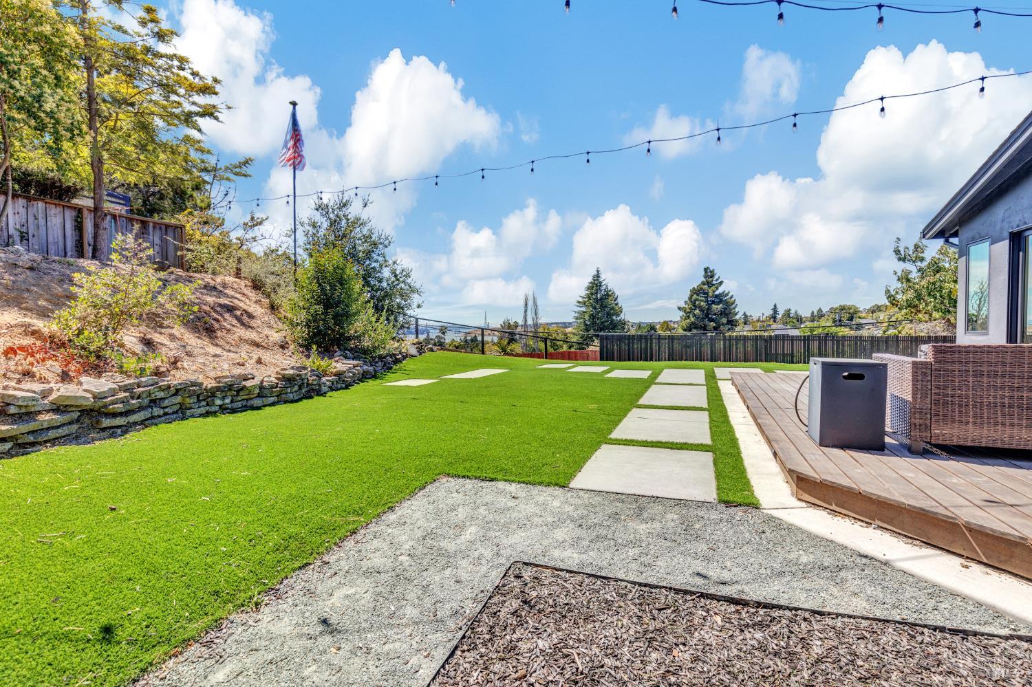 Detail Gallery Image 26 of 53 For 496 Raymond Dr, Benicia,  CA 94510 - 3 Beds | 2 Baths