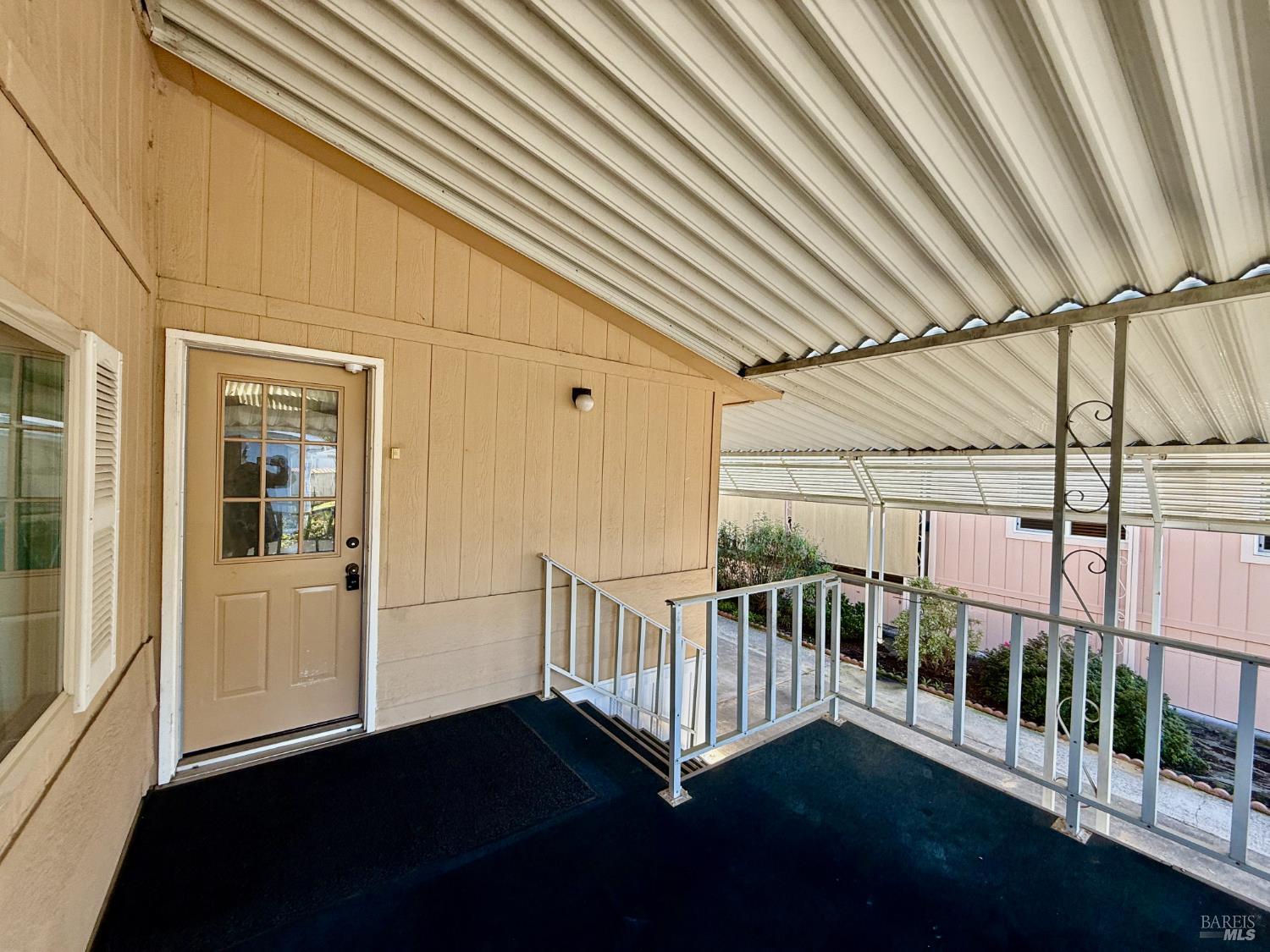 Detail Gallery Image 4 of 30 For 8148 D St, Windsor,  CA 95492 - 2 Beds | 2 Baths
