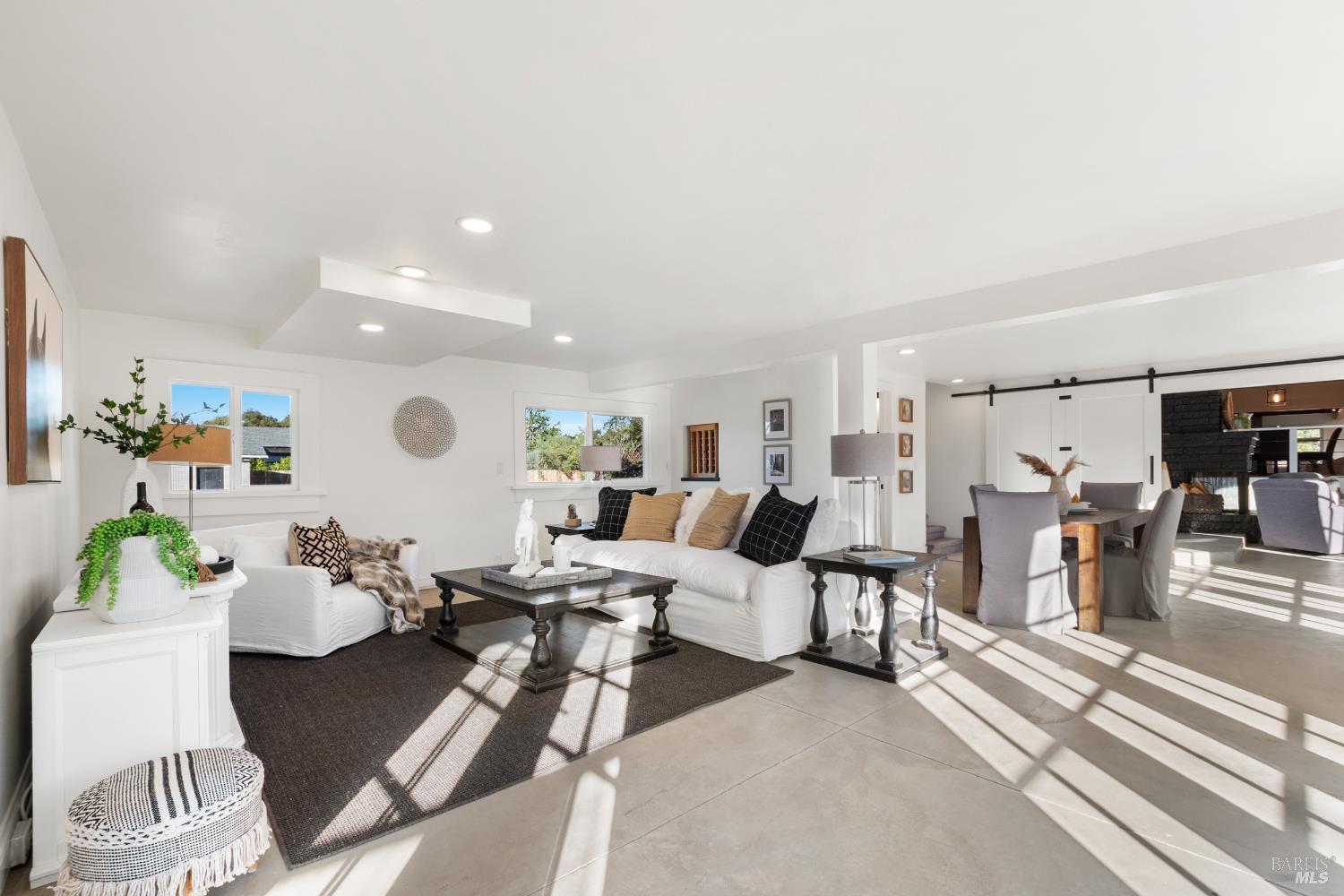 Detail Gallery Image 6 of 85 For 2159 Penny Ln, Napa,  CA 94559 - 5 Beds | 3/1 Baths