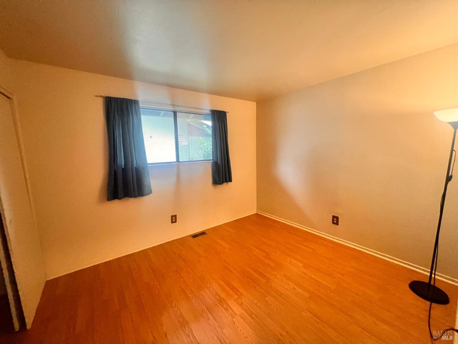 Detail Gallery Image 15 of 29 For 269 Crescent Dr, Rio Vista,  CA 94571 - 3 Beds | 1/1 Baths