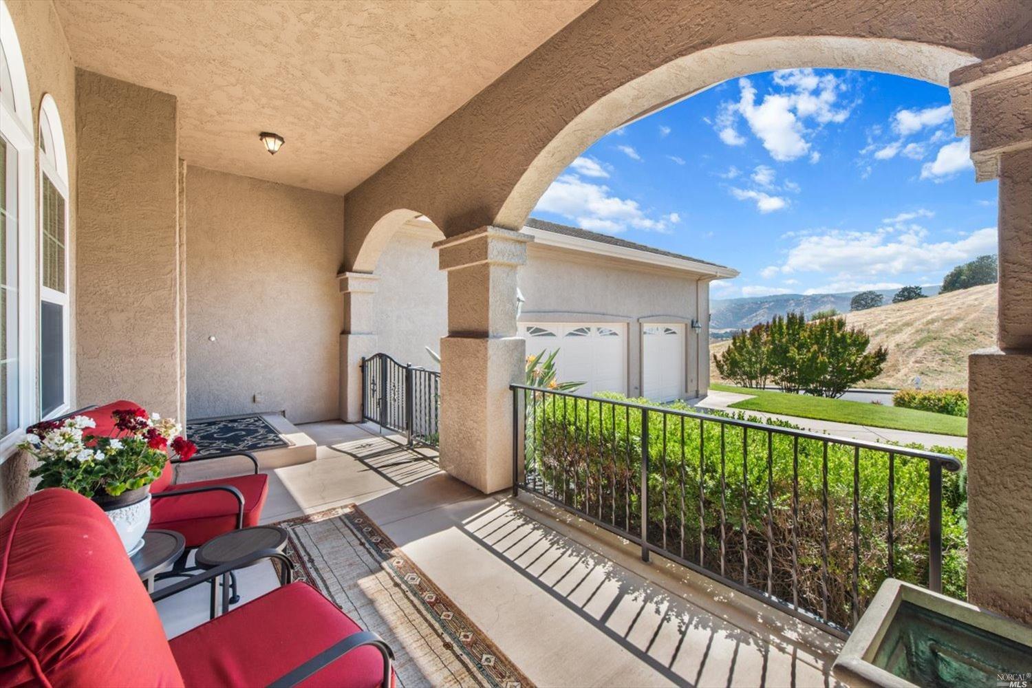 Detail Gallery Image 12 of 78 For 6041 N Vine St, Vacaville,  CA 95688 - 4 Beds | 2/1 Baths