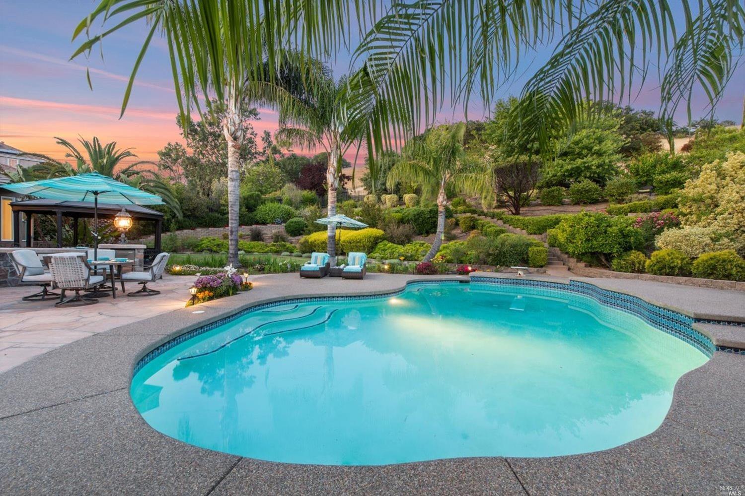 Detail Gallery Image 4 of 78 For 6041 N Vine St, Vacaville,  CA 95688 - 4 Beds | 2/1 Baths