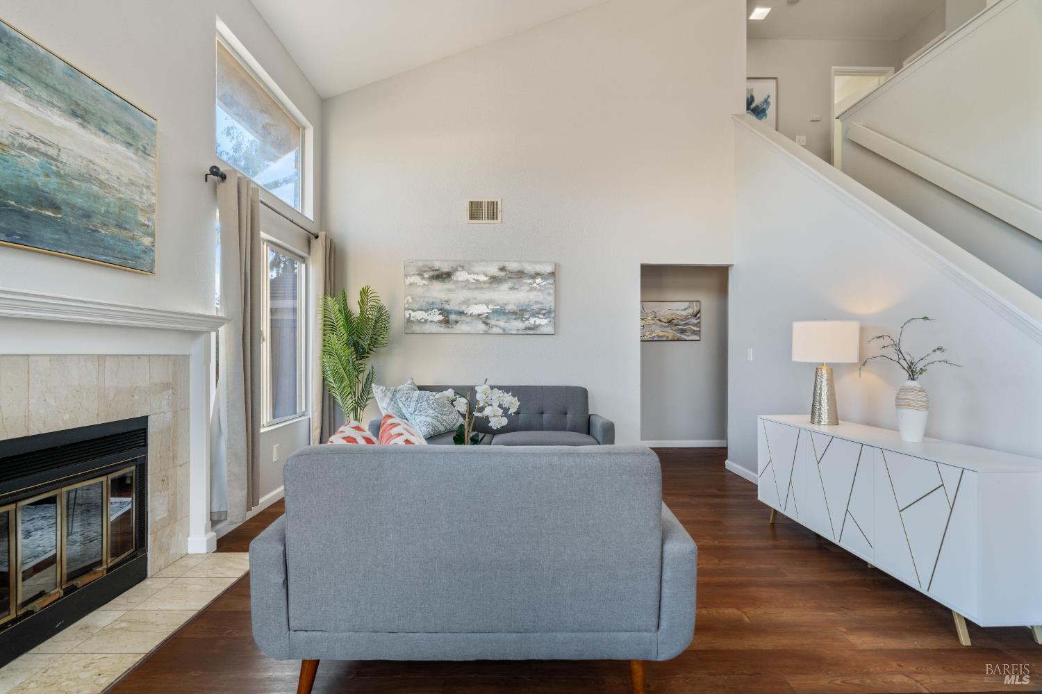 Detail Gallery Image 16 of 44 For 272 Mica Dr, Vallejo,  CA 94589 - 4 Beds | 2/1 Baths