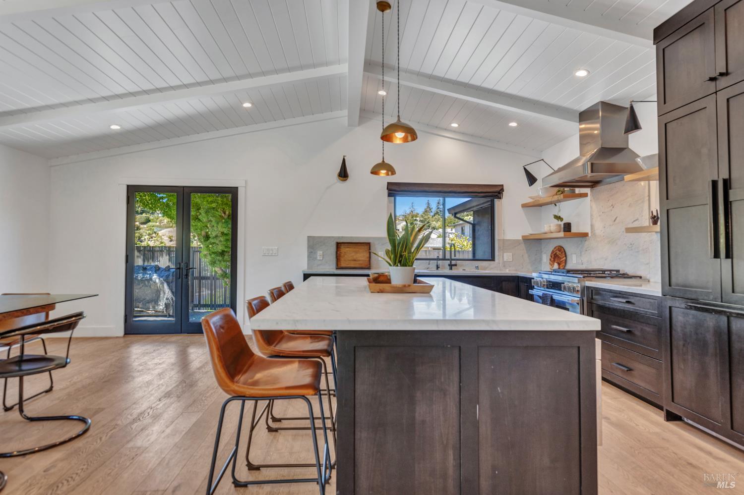 Detail Gallery Image 8 of 53 For 496 Raymond Dr, Benicia,  CA 94510 - 3 Beds | 2 Baths