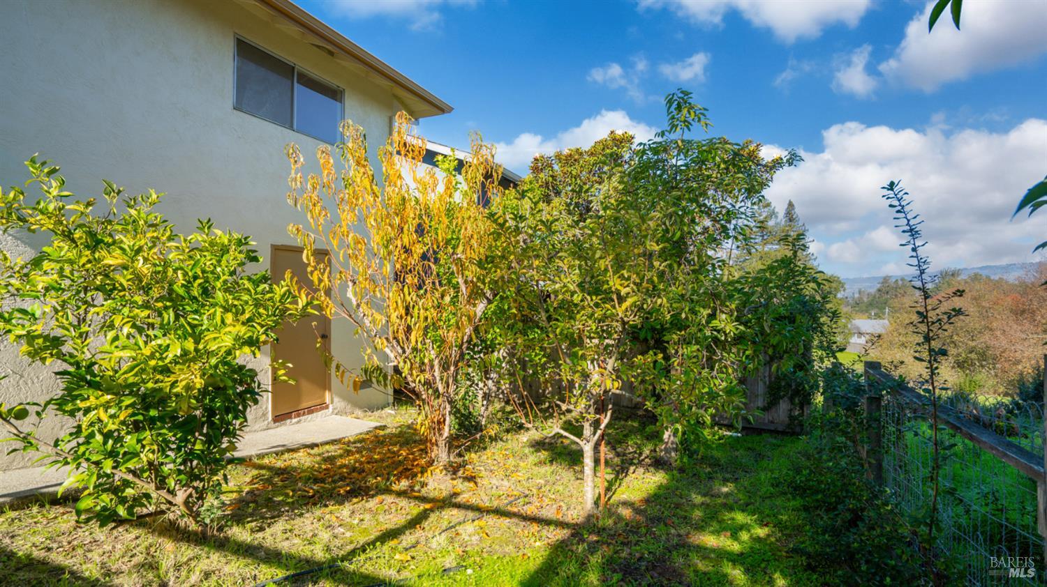 Detail Gallery Image 40 of 40 For 716 Elm Dr, Petaluma,  CA 94952 - 3 Beds | 2 Baths