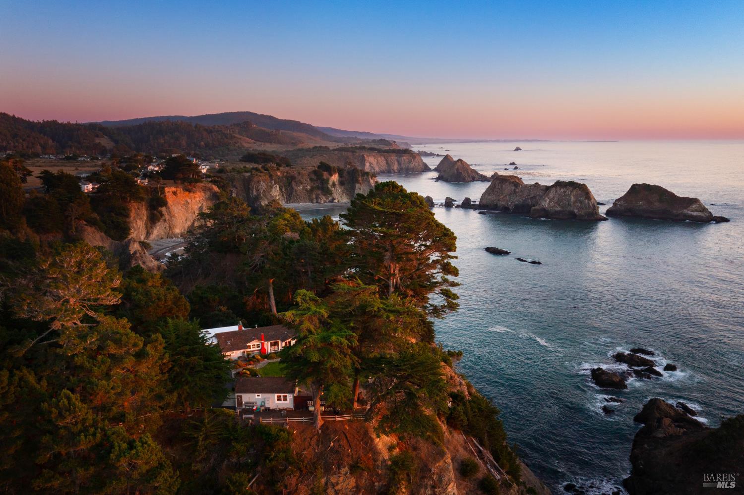 Detail Gallery Image 2 of 77 For 5420 S Highway 1 Unkn, Elk,  CA 95432 - 2 Beds | 3 Baths