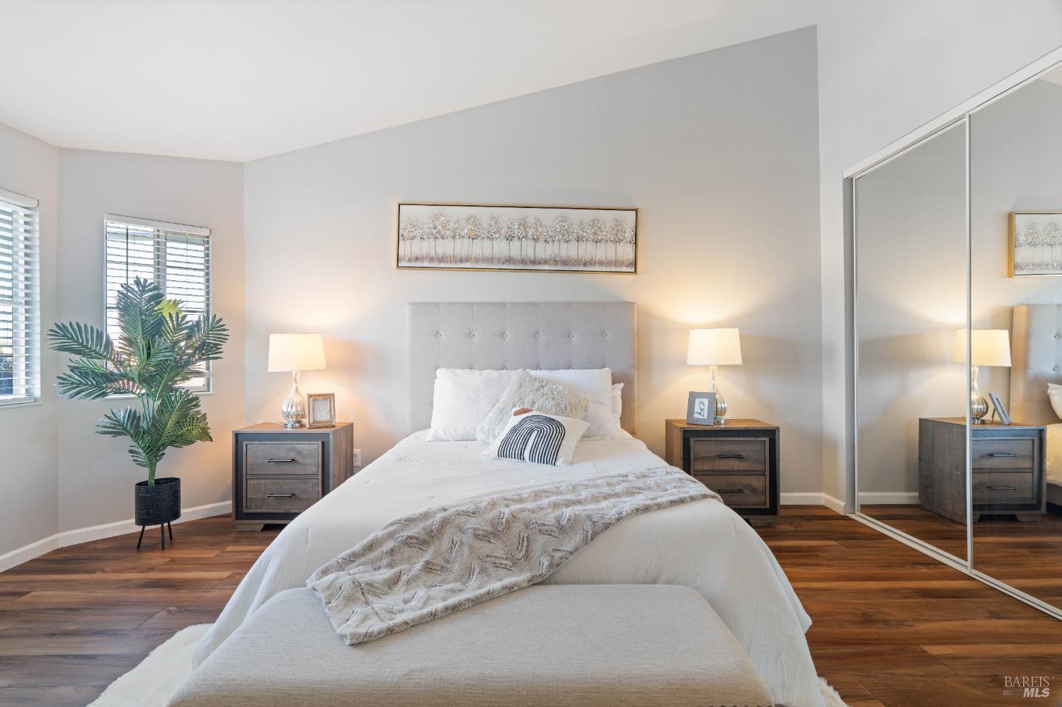 Detail Gallery Image 28 of 44 For 272 Mica Dr, Vallejo,  CA 94589 - 4 Beds | 2/1 Baths