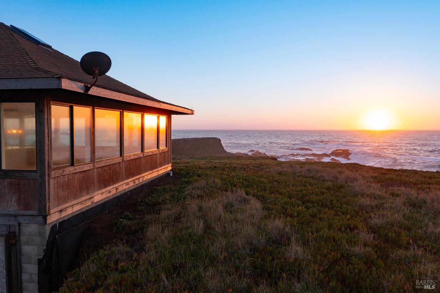 Detail Gallery Image 56 of 63 For 45525 S Caspar Dr, Mendocino,  CA 95460 - 1 Beds | 2 Baths