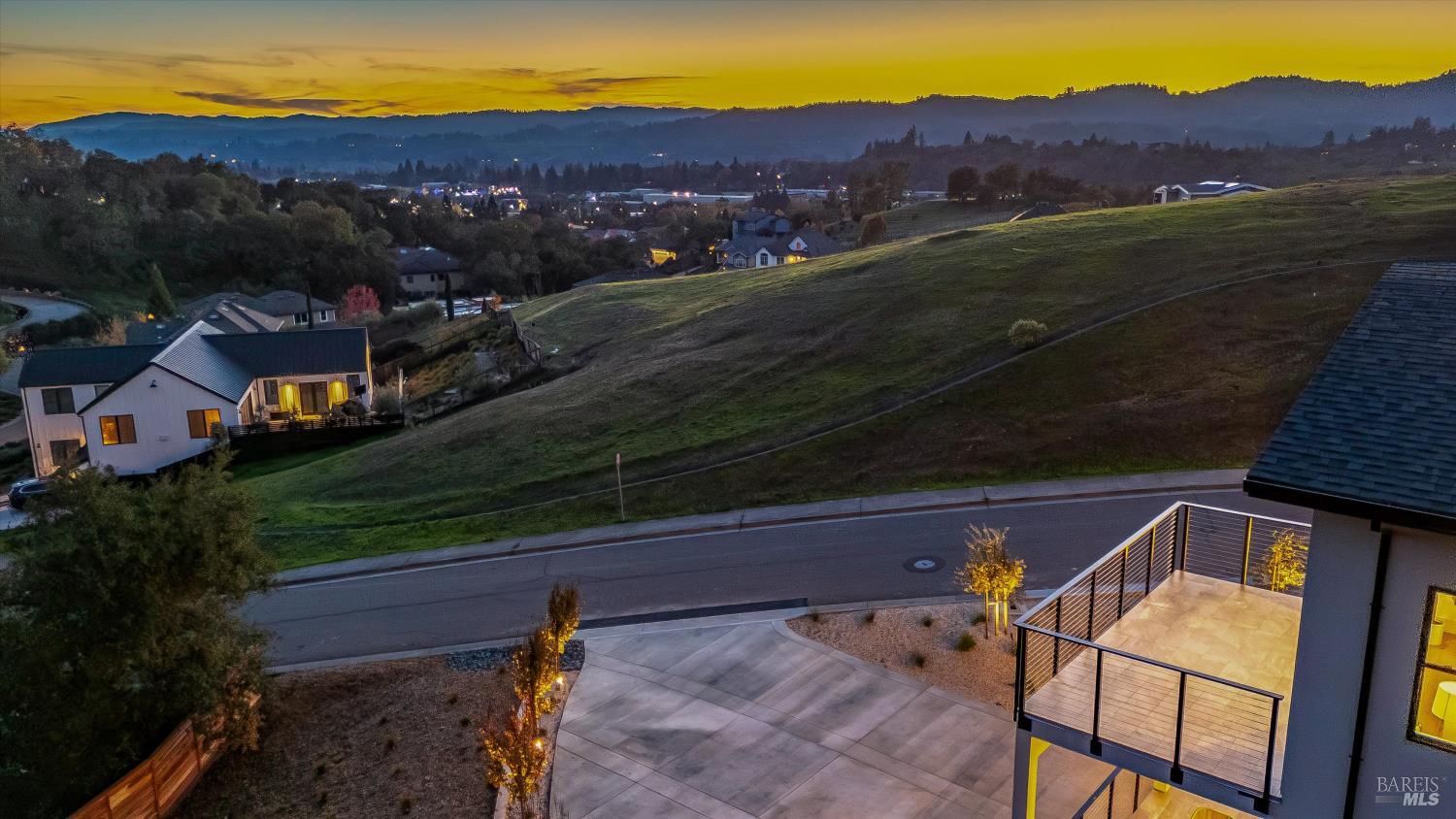 Detail Gallery Image 99 of 99 For 1580 Clear Ridge Dr, Healdsburg,  CA 95448 - 4 Beds | 4/1 Baths