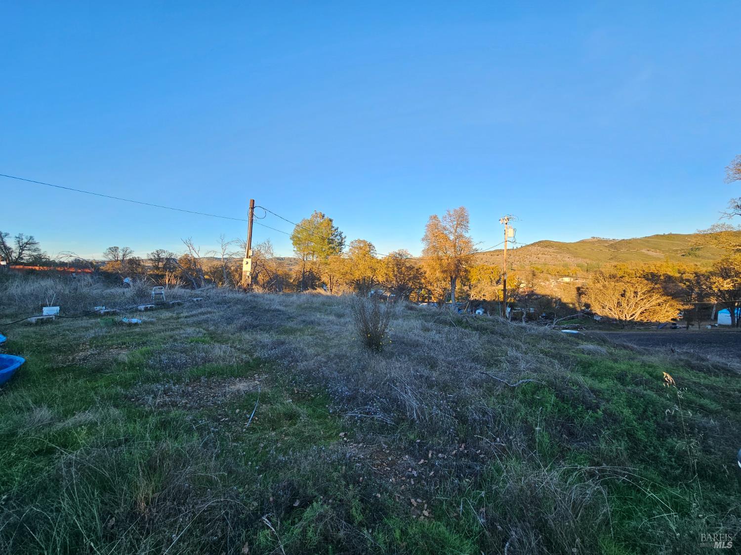 Detail Gallery Image 11 of 28 For 17150 Deer Park Dr, Lower Lake,  CA 95457 - – Beds | – Baths