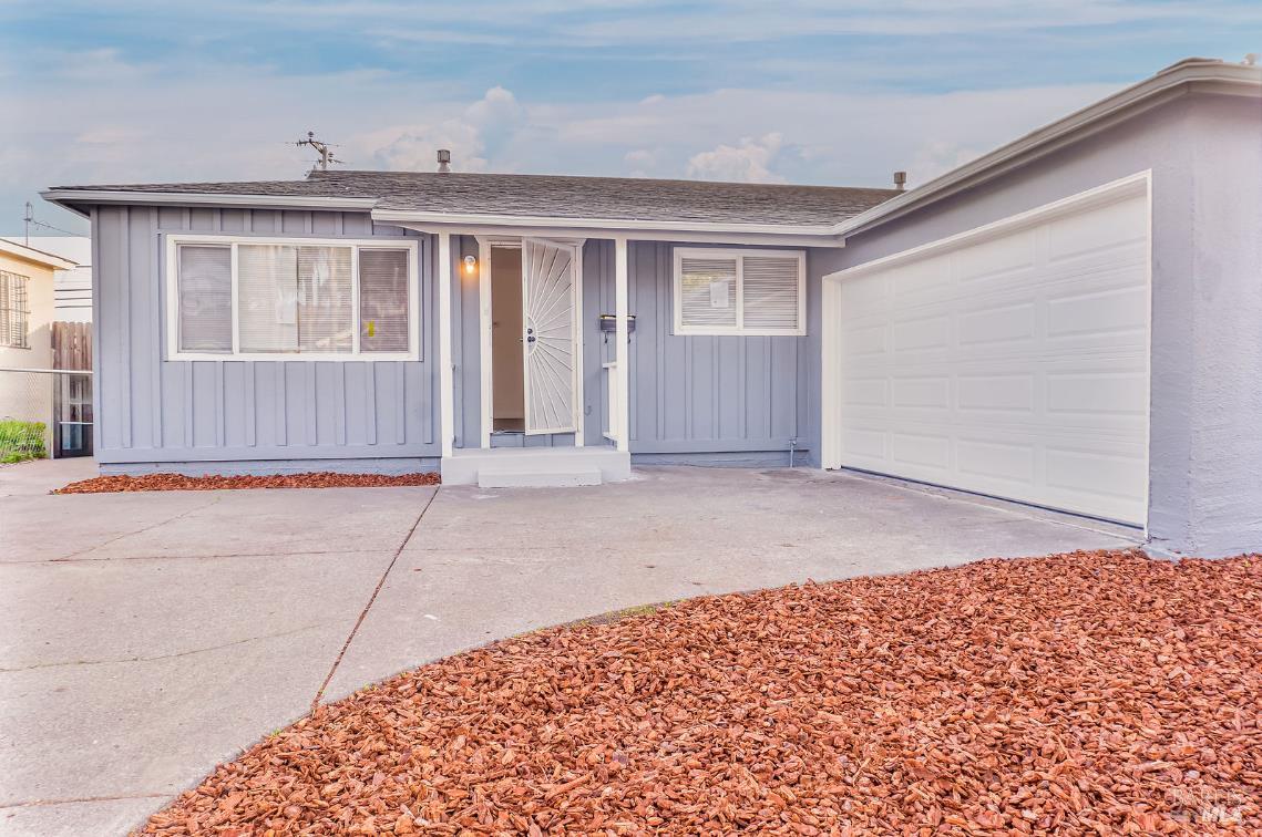 Detail Gallery Image 2 of 27 For 501 Mark Ave, Vallejo,  CA 94589 - 3 Beds | 2 Baths