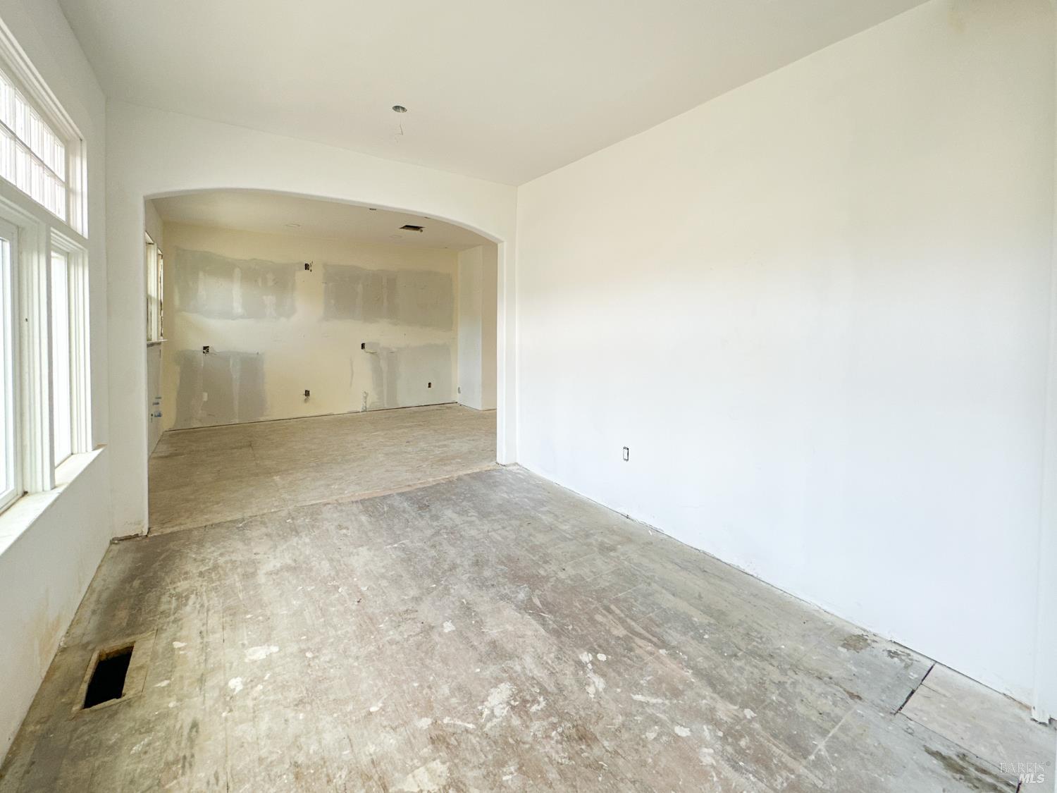 Detail Gallery Image 15 of 23 For 898 W Franklin St, Monterey,  CA 93940 - 5 Beds | 2 Baths