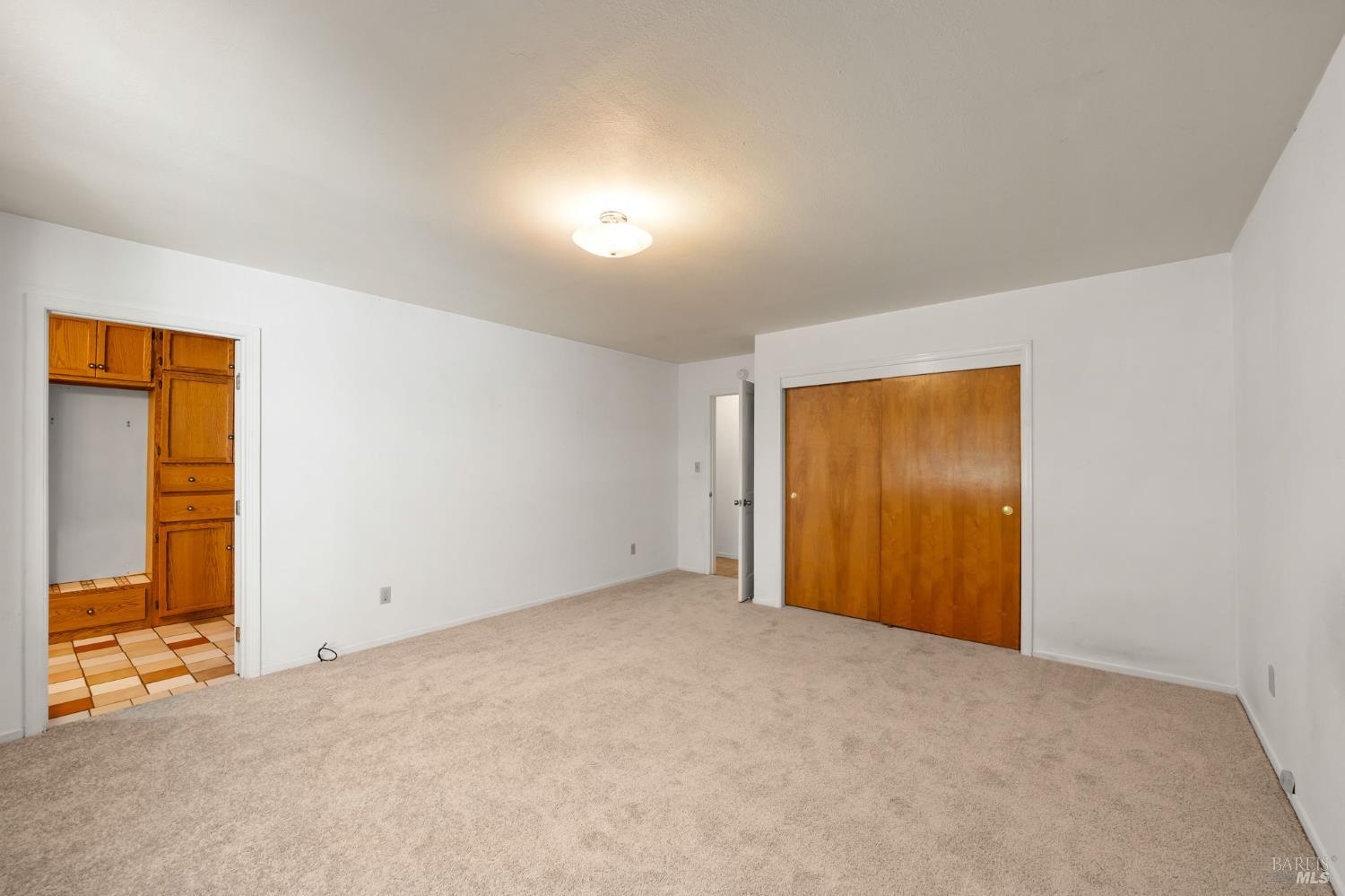 Detail Gallery Image 11 of 31 For 408 Boyes Blvd, Sonoma,  CA 95476 - 3 Beds | 2 Baths