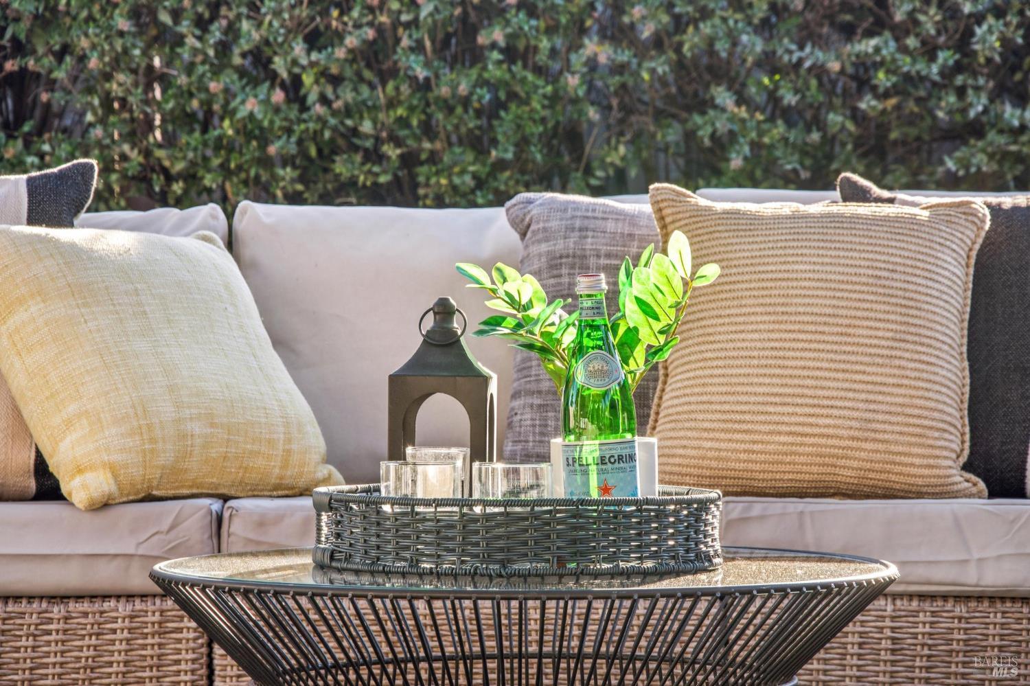 Detail Gallery Image 18 of 23 For 479 Calle De La Mesa Unkn, Novato,  CA 94949 - 4 Beds | 2 Baths