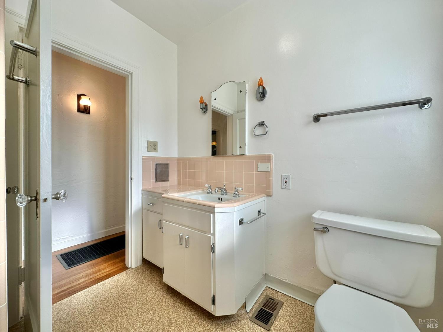 Detail Gallery Image 59 of 66 For 639 E 5th St, Benicia,  CA 94510 - – Beds | – Baths
