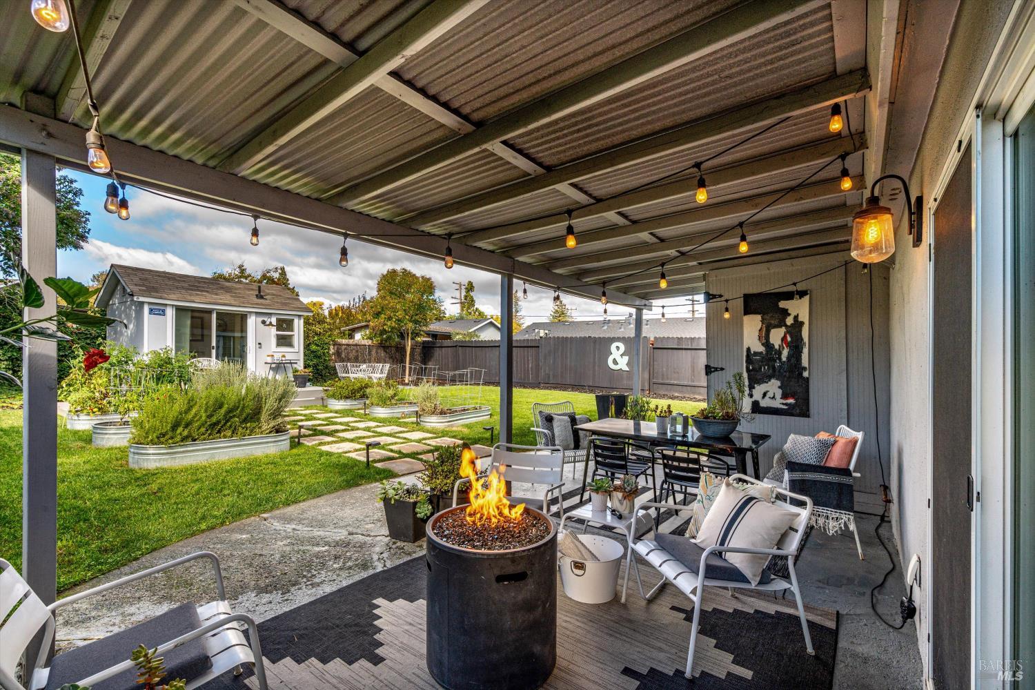 Detail Gallery Image 30 of 34 For 217 S Coombs St, Napa,  CA 94559 - 2 Beds | 1 Baths