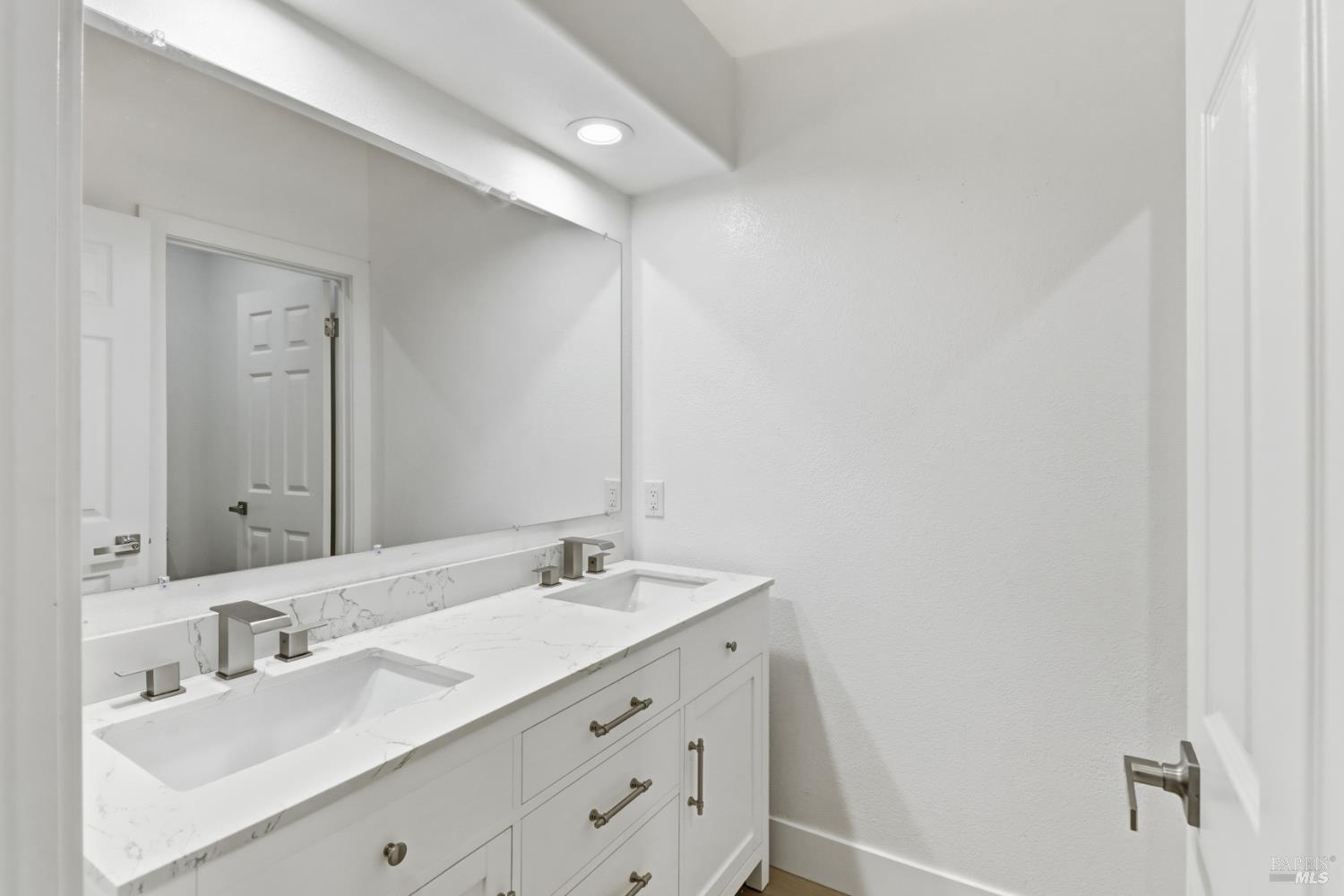 Detail Gallery Image 39 of 66 For 3650 Fullerton Ct, Fairfield,  CA 94533 - 4 Beds | 2/1 Baths