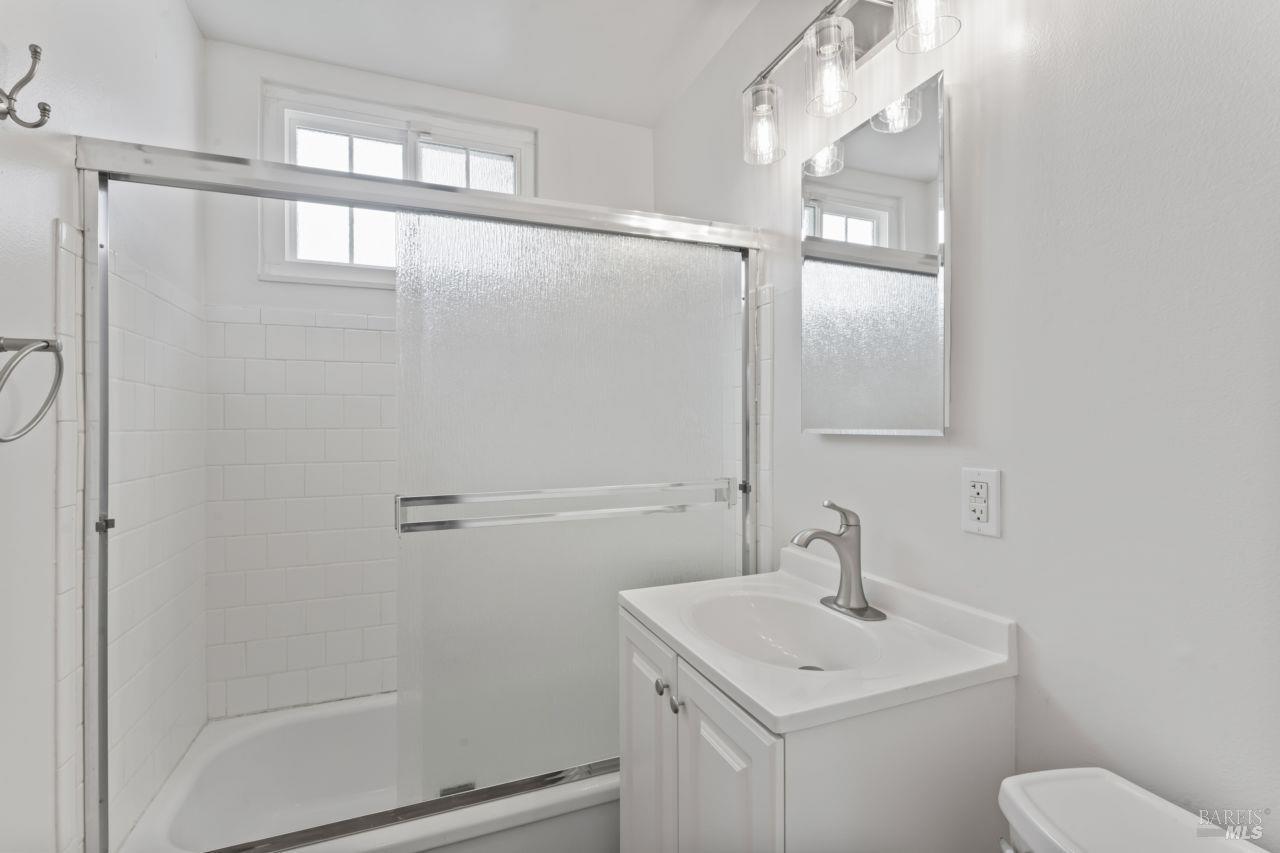 Detail Gallery Image 15 of 24 For 1295 Hemlock St, Napa,  CA 94559 - 3 Beds | 1 Baths