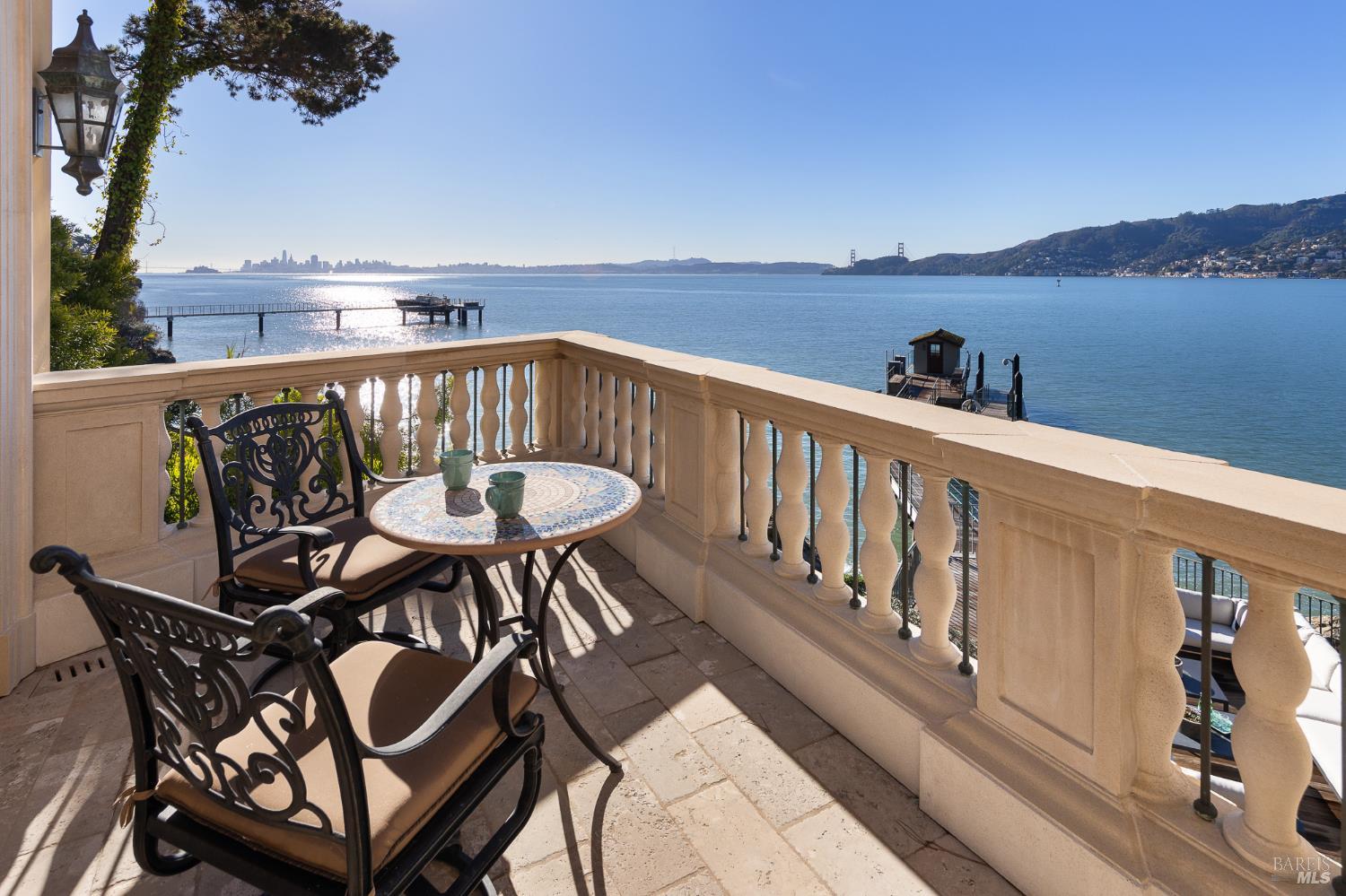 Detail Gallery Image 26 of 75 For 125 Belvedere Ave, Belvedere,  CA 94920 - 5 Beds | 5/5 Baths