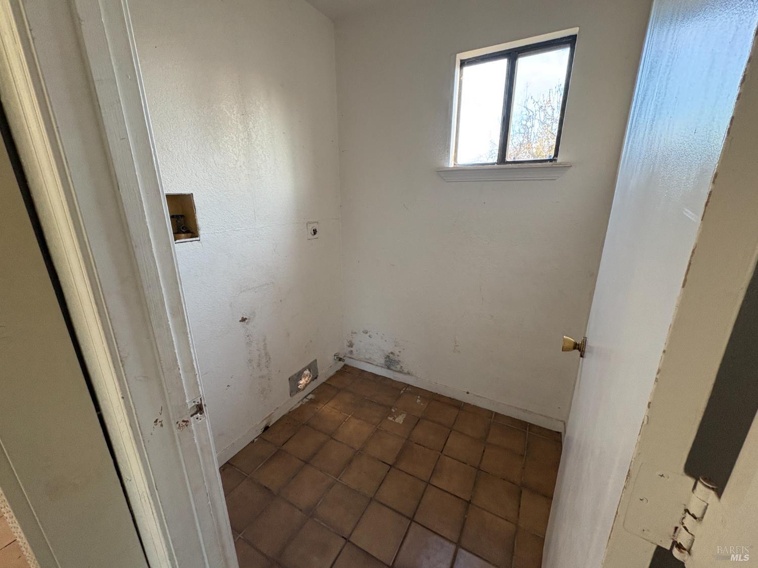 Detail Gallery Image 12 of 21 For 929 Hendley St, Santa Rosa,  CA 95404 - 3 Beds | 1 Baths