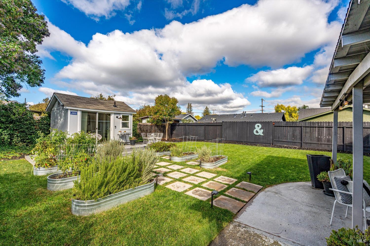 Detail Gallery Image 23 of 34 For 217 S Coombs St, Napa,  CA 94559 - 2 Beds | 1 Baths