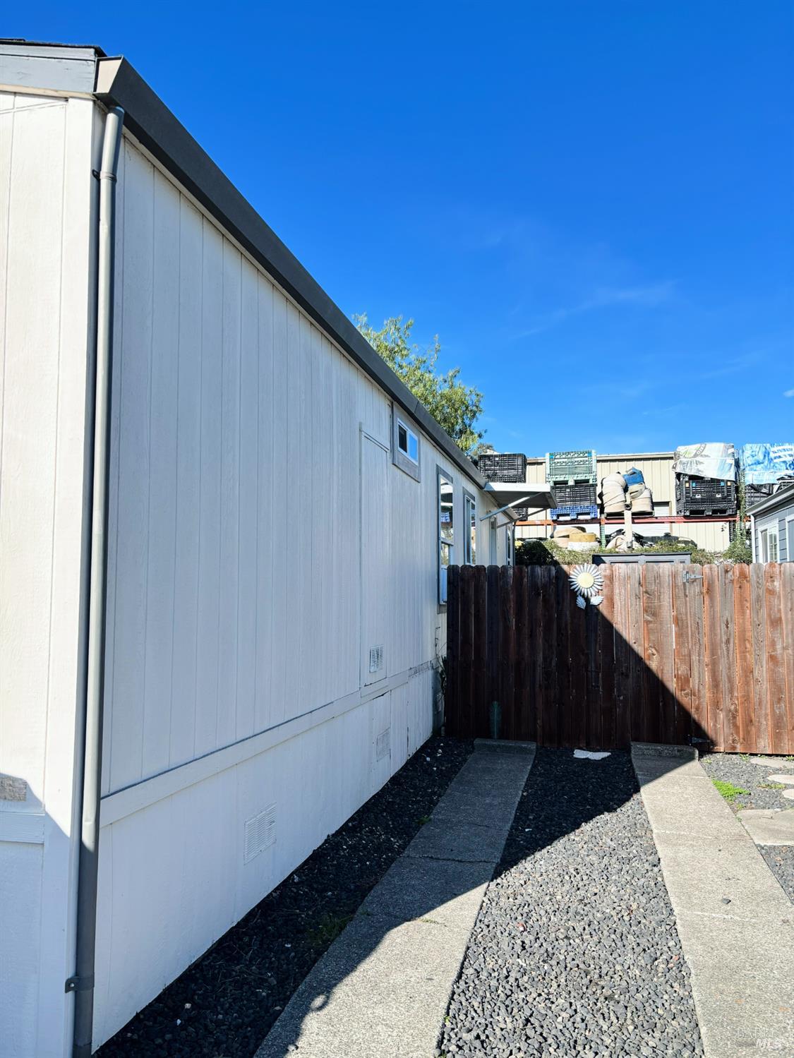 Detail Gallery Image 3 of 18 For 3309 S Santa Rosa Ave 16, Santa Rosa,  CA 95407 - 3 Beds | 2 Baths