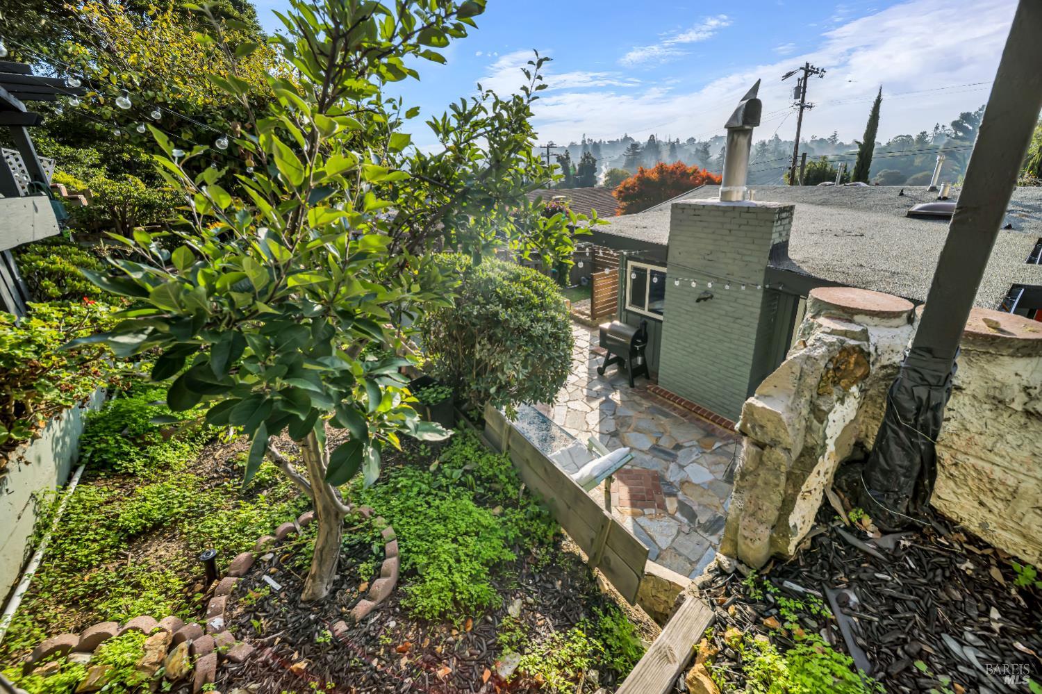 Detail Gallery Image 38 of 47 For 7810 Sanford St, Oakland,  CA 94605 - 3 Beds | 2 Baths