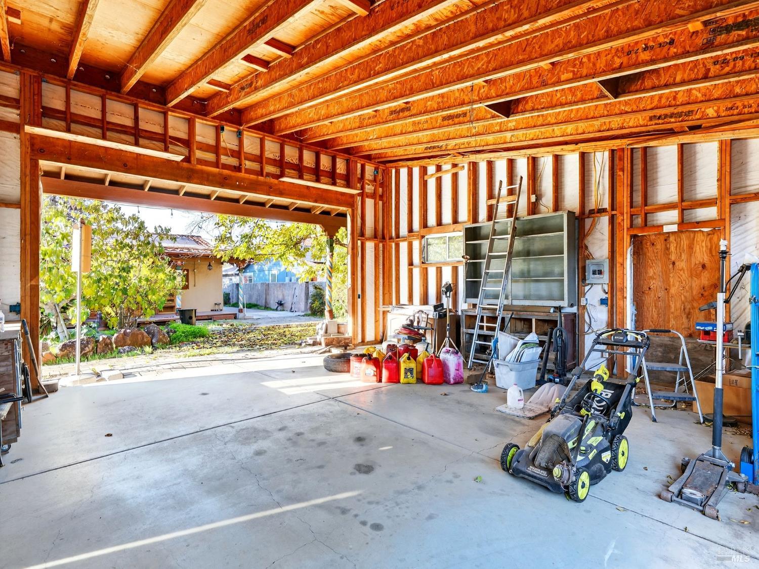 Detail Gallery Image 35 of 41 For 1010 Easum Dr, Napa,  CA 94558 - 3 Beds | 2 Baths