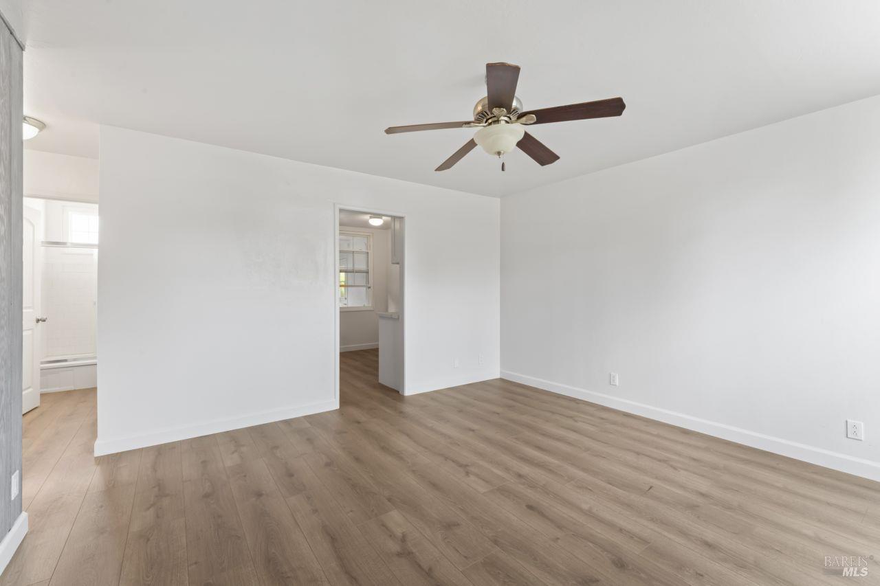 Detail Gallery Image 6 of 24 For 1295 Hemlock St, Napa,  CA 94559 - 3 Beds | 1 Baths