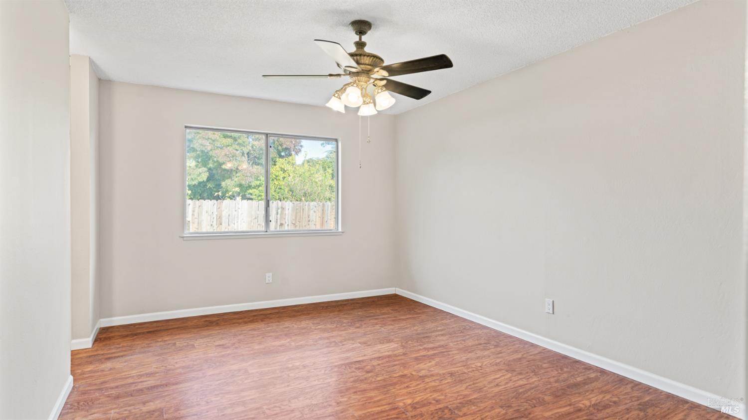 Detail Gallery Image 19 of 37 For 420 Mckenzie Dr, Dixon,  CA 95620 - 3 Beds | 2 Baths