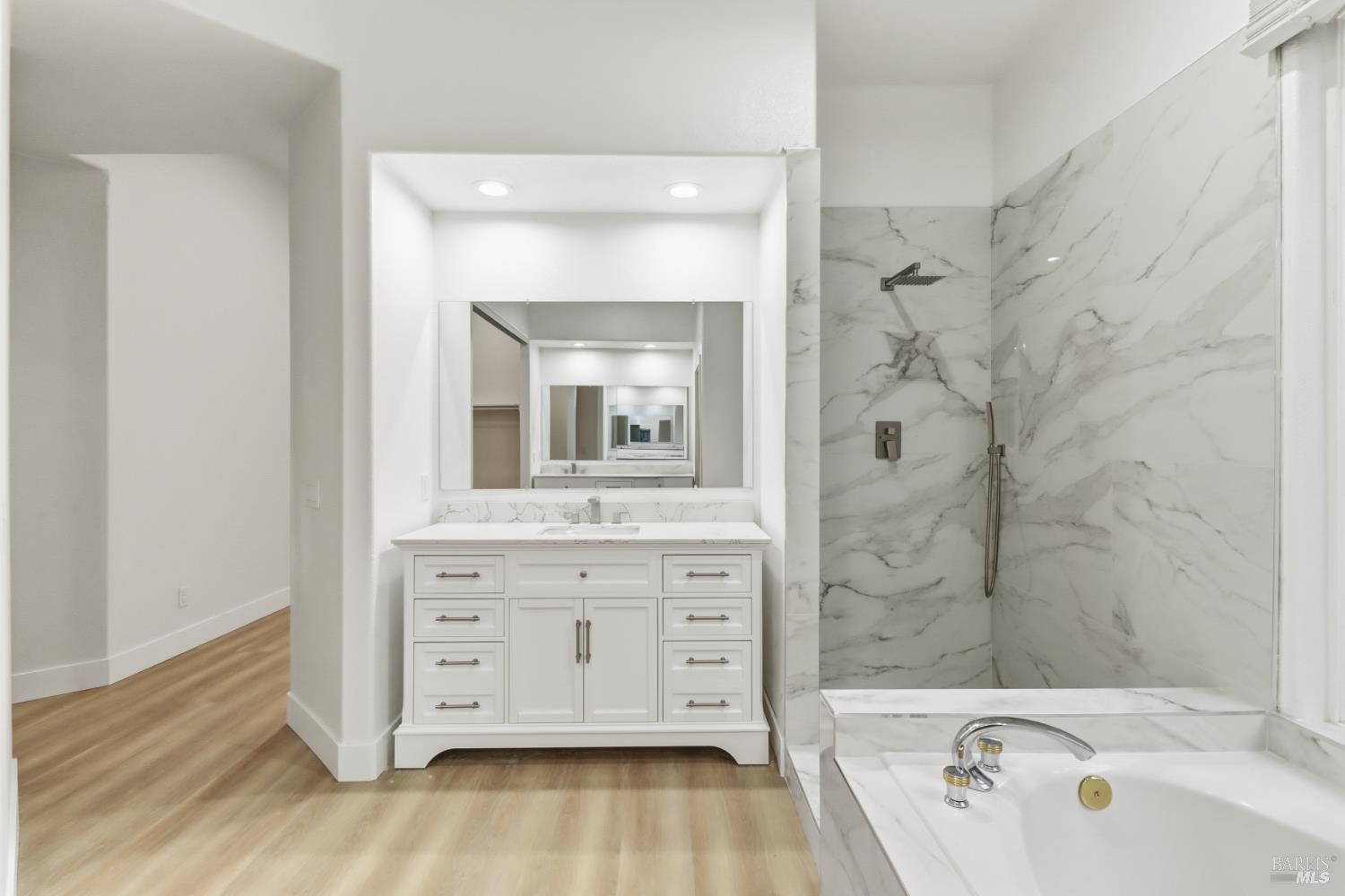 Detail Gallery Image 32 of 66 For 3650 Fullerton Ct, Fairfield,  CA 94533 - 4 Beds | 2/1 Baths