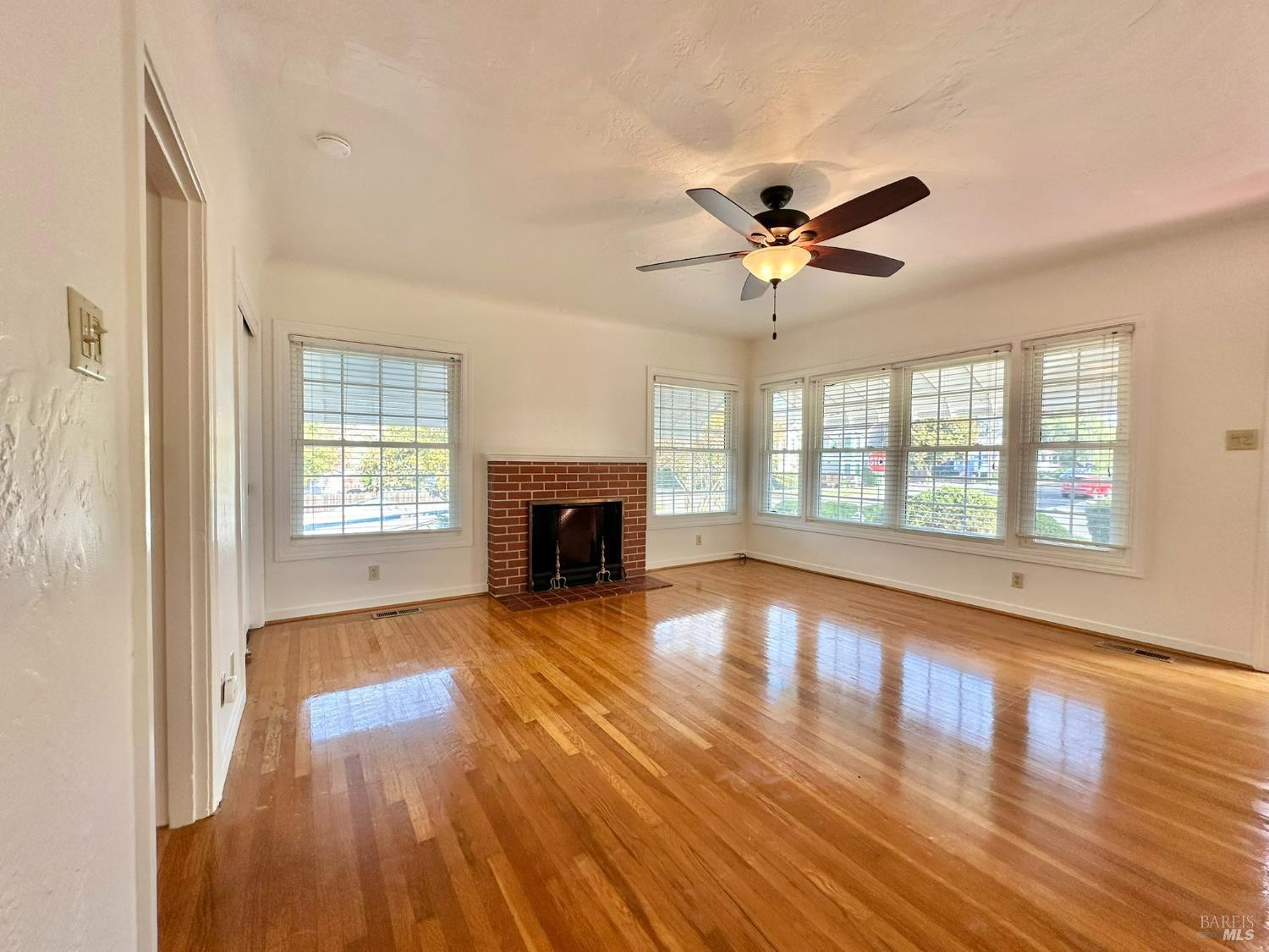 Detail Gallery Image 28 of 66 For 639 E 5th St, Benicia,  CA 94510 - – Beds | – Baths