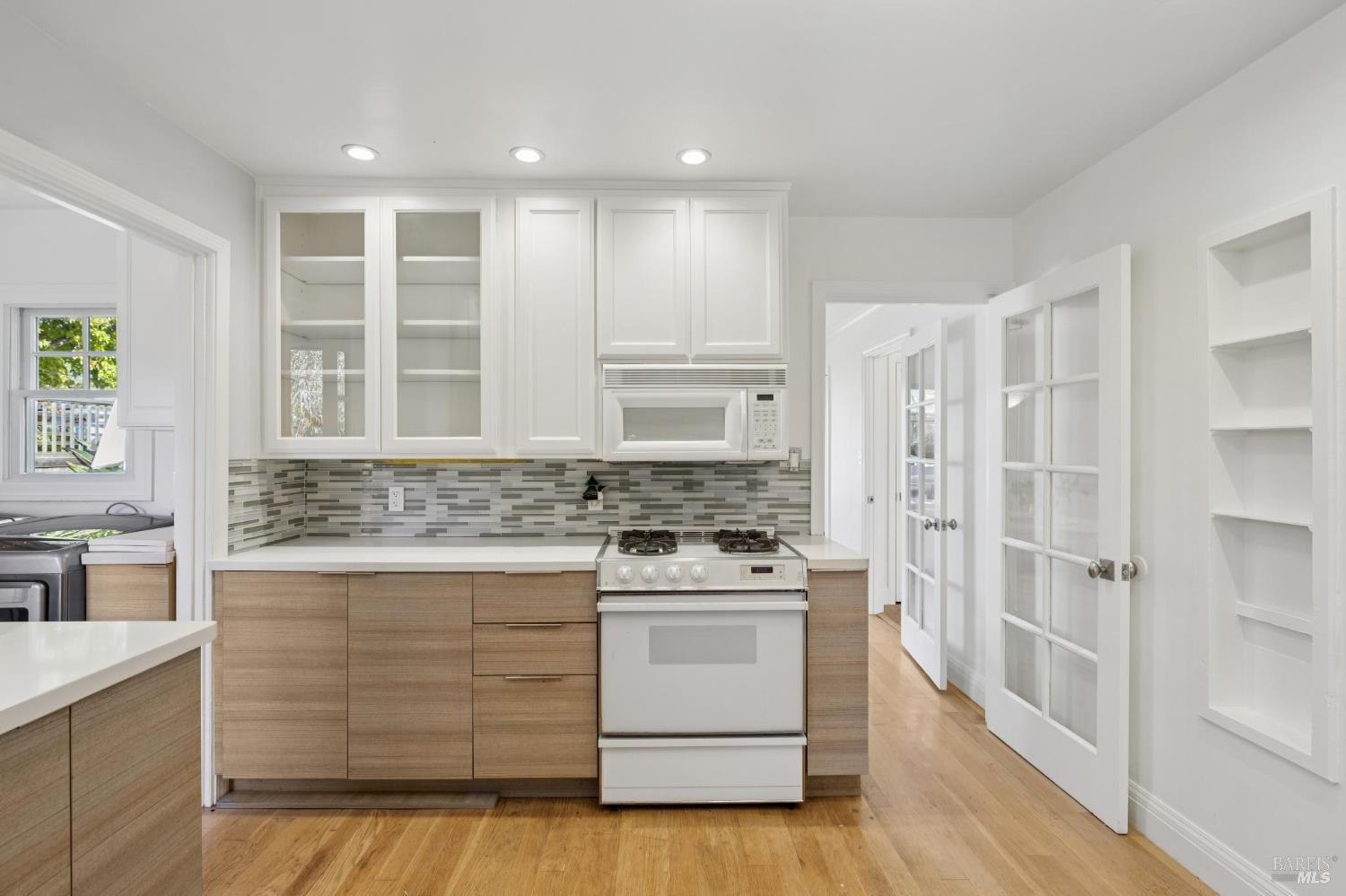 Detail Gallery Image 33 of 50 For 290 Sycamore Ave, Mill Valley,  CA 94941 - 4 Beds | 2 Baths