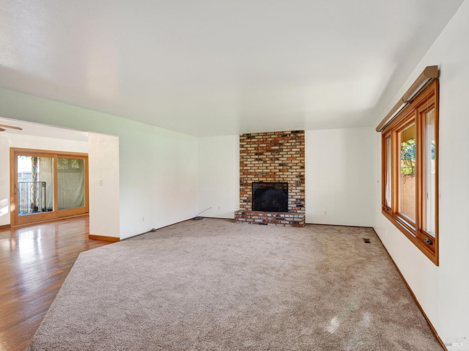 Detail Gallery Image 5 of 41 For 1010 Easum Dr, Napa,  CA 94558 - 3 Beds | 2 Baths