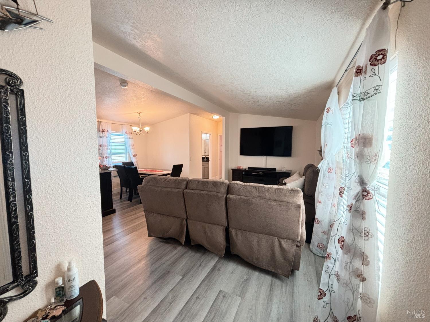 Detail Gallery Image 6 of 18 For 3309 S Santa Rosa Ave 16, Santa Rosa,  CA 95407 - 3 Beds | 2 Baths