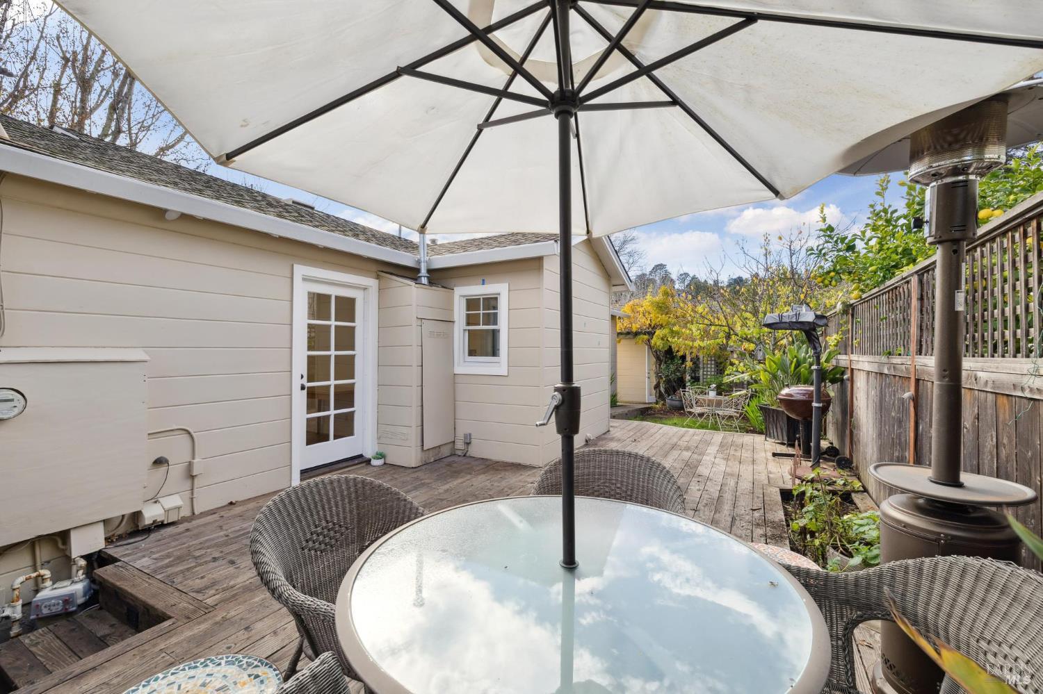 Detail Gallery Image 31 of 50 For 290 Sycamore Ave, Mill Valley,  CA 94941 - 4 Beds | 2 Baths