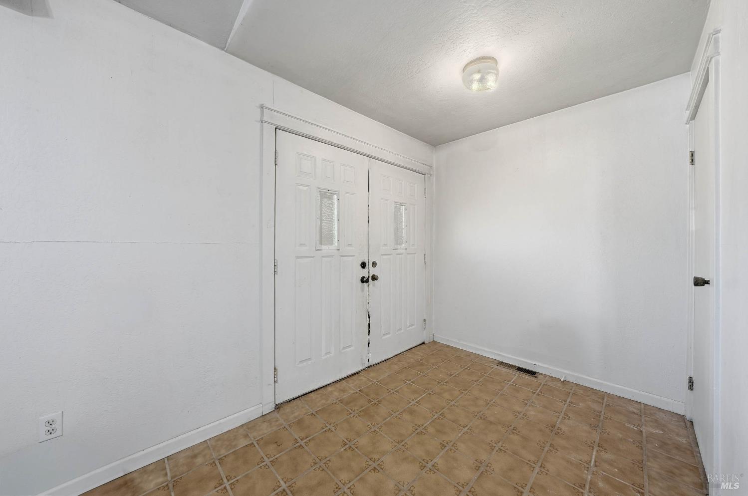 Detail Gallery Image 3 of 68 For 1633 New Long Valley Rd, Clearlake Oaks,  CA 95423 - 3 Beds | 2 Baths