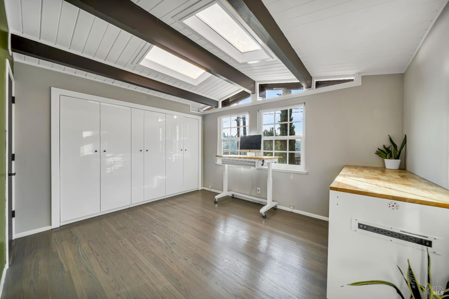 Detail Gallery Image 18 of 47 For 7810 Sanford St, Oakland,  CA 94605 - 3 Beds | 2 Baths