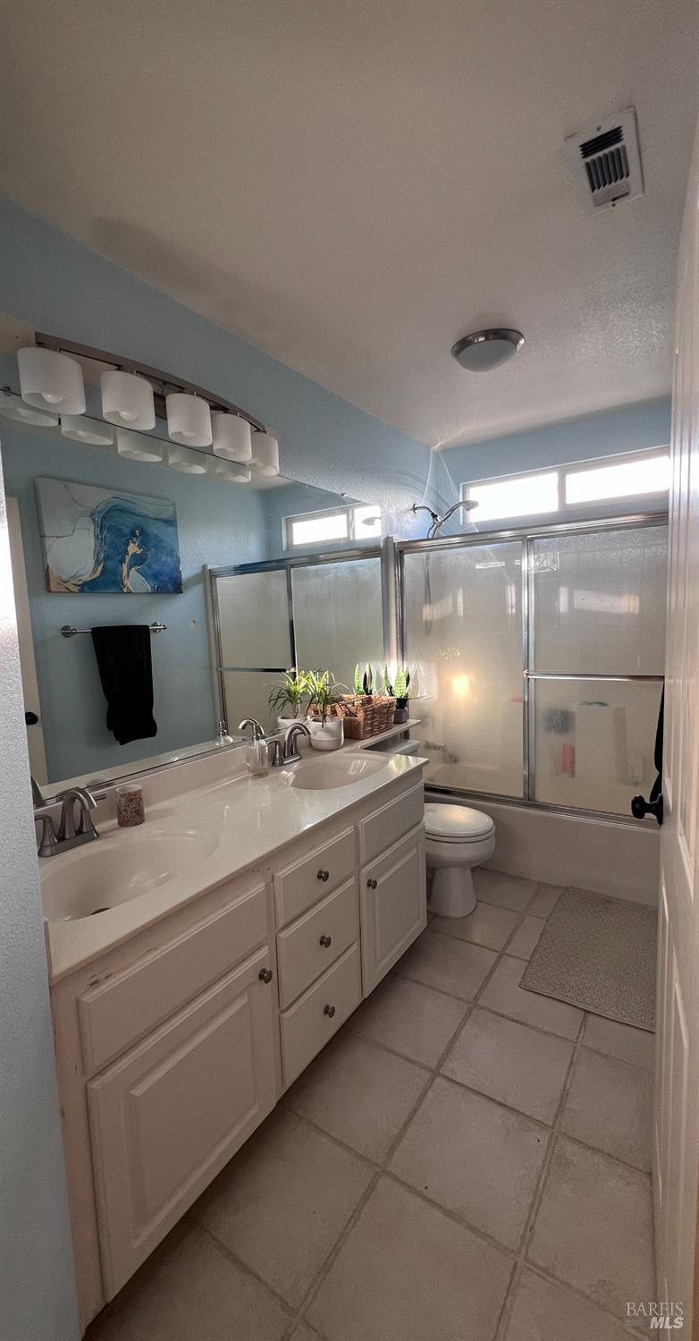 Detail Gallery Image 20 of 33 For 755 Wiegand Way, Dixon,  CA 95620 - 4 Beds | 3 Baths