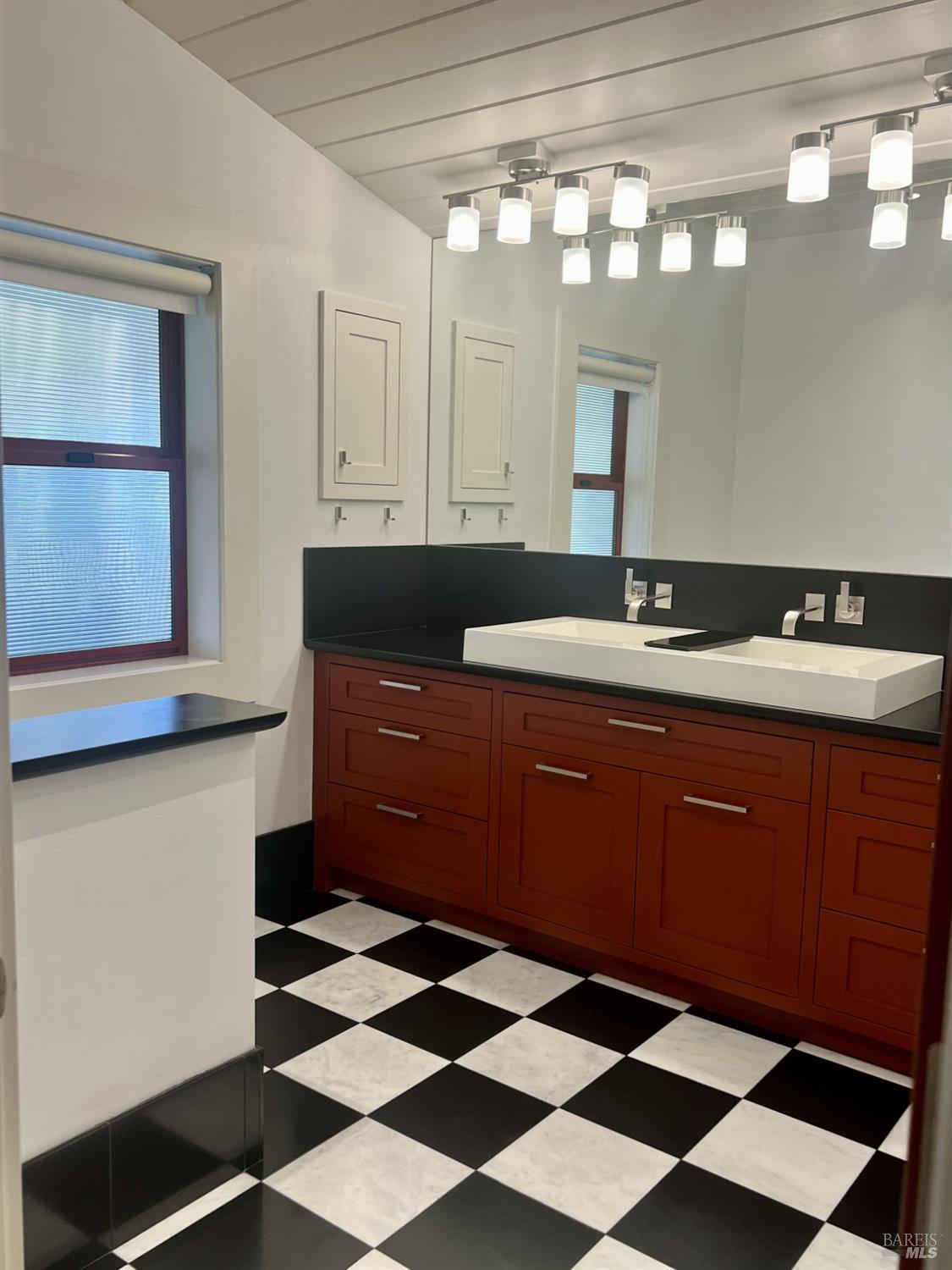 Detail Gallery Image 11 of 36 For 1467 Kearney St, Saint Helena,  CA 94574 - 4 Beds | 3/1 Baths