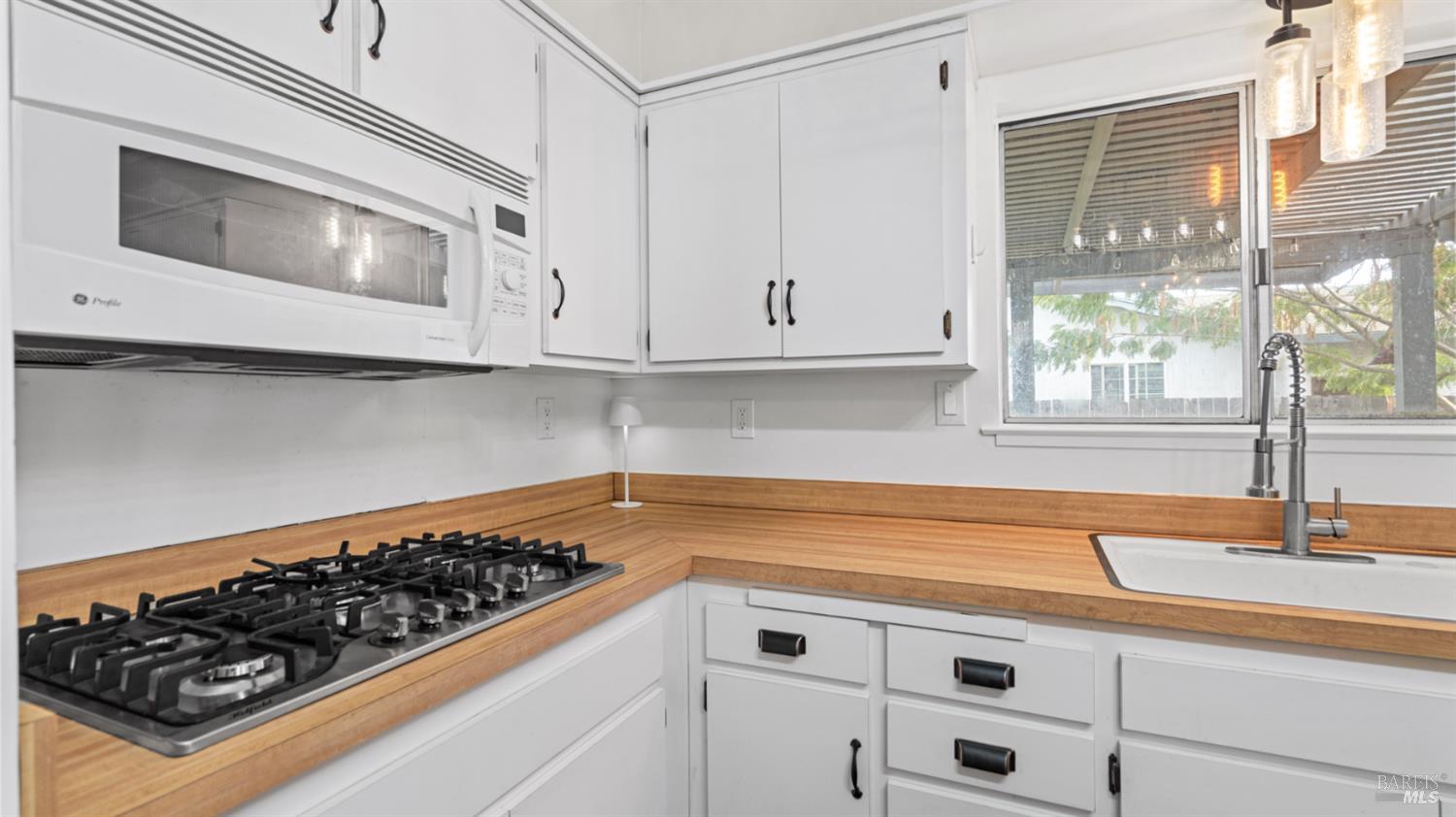 Detail Gallery Image 10 of 37 For 420 Mckenzie Dr, Dixon,  CA 95620 - 3 Beds | 2 Baths