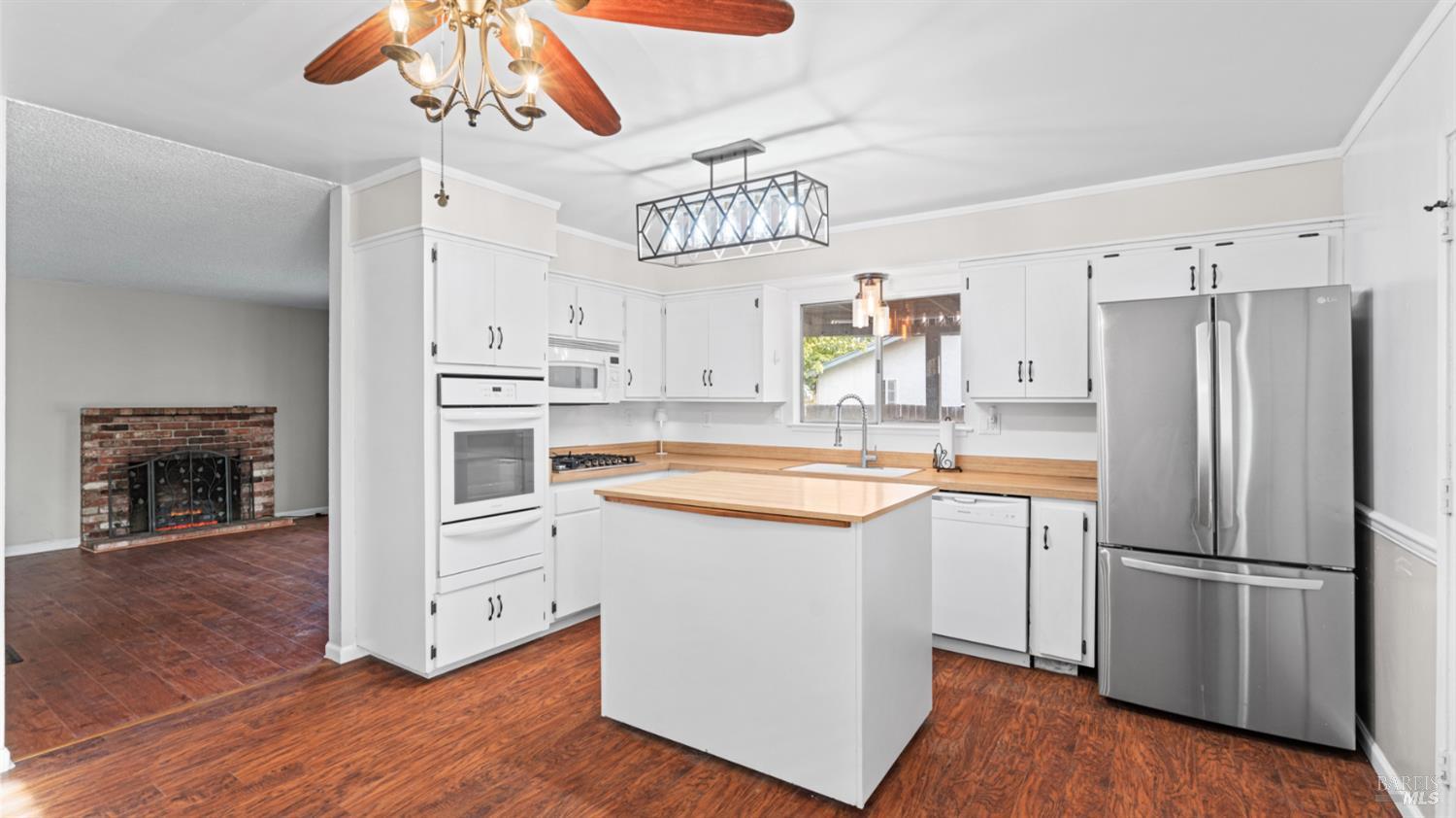 Detail Gallery Image 8 of 37 For 420 Mckenzie Dr, Dixon,  CA 95620 - 3 Beds | 2 Baths