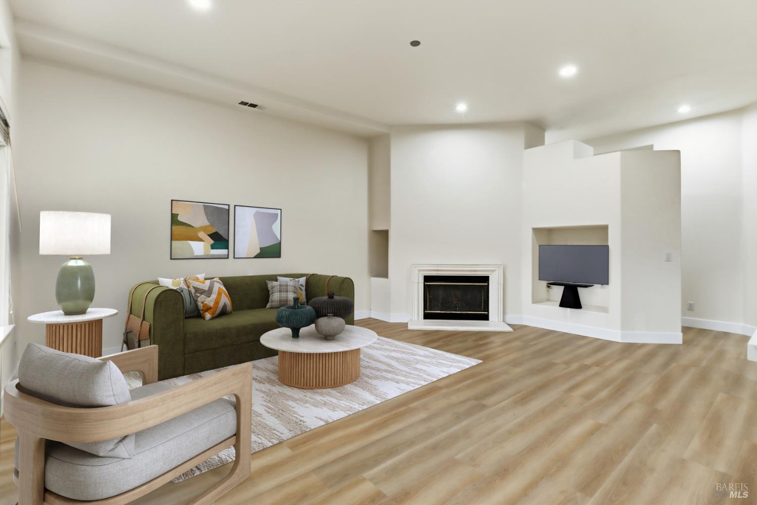 Detail Gallery Image 13 of 66 For 3650 Fullerton Ct, Fairfield,  CA 94533 - 4 Beds | 2/1 Baths