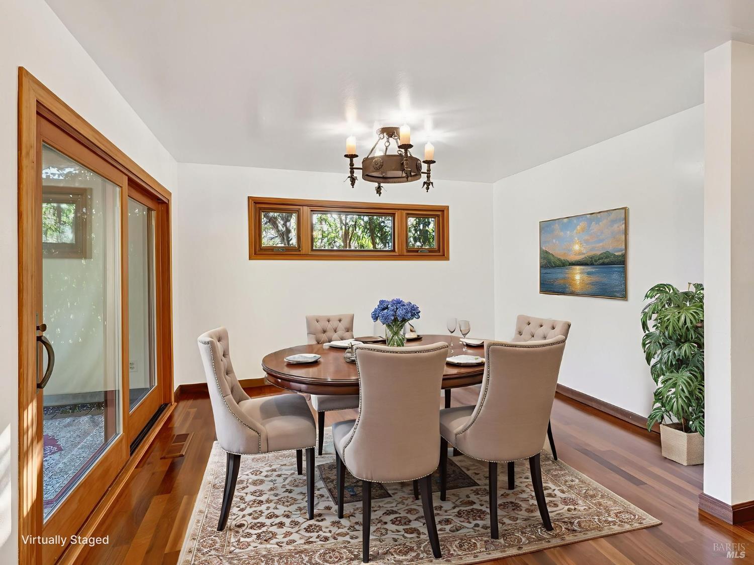 Detail Gallery Image 11 of 41 For 1010 Easum Dr, Napa,  CA 94558 - 3 Beds | 2 Baths