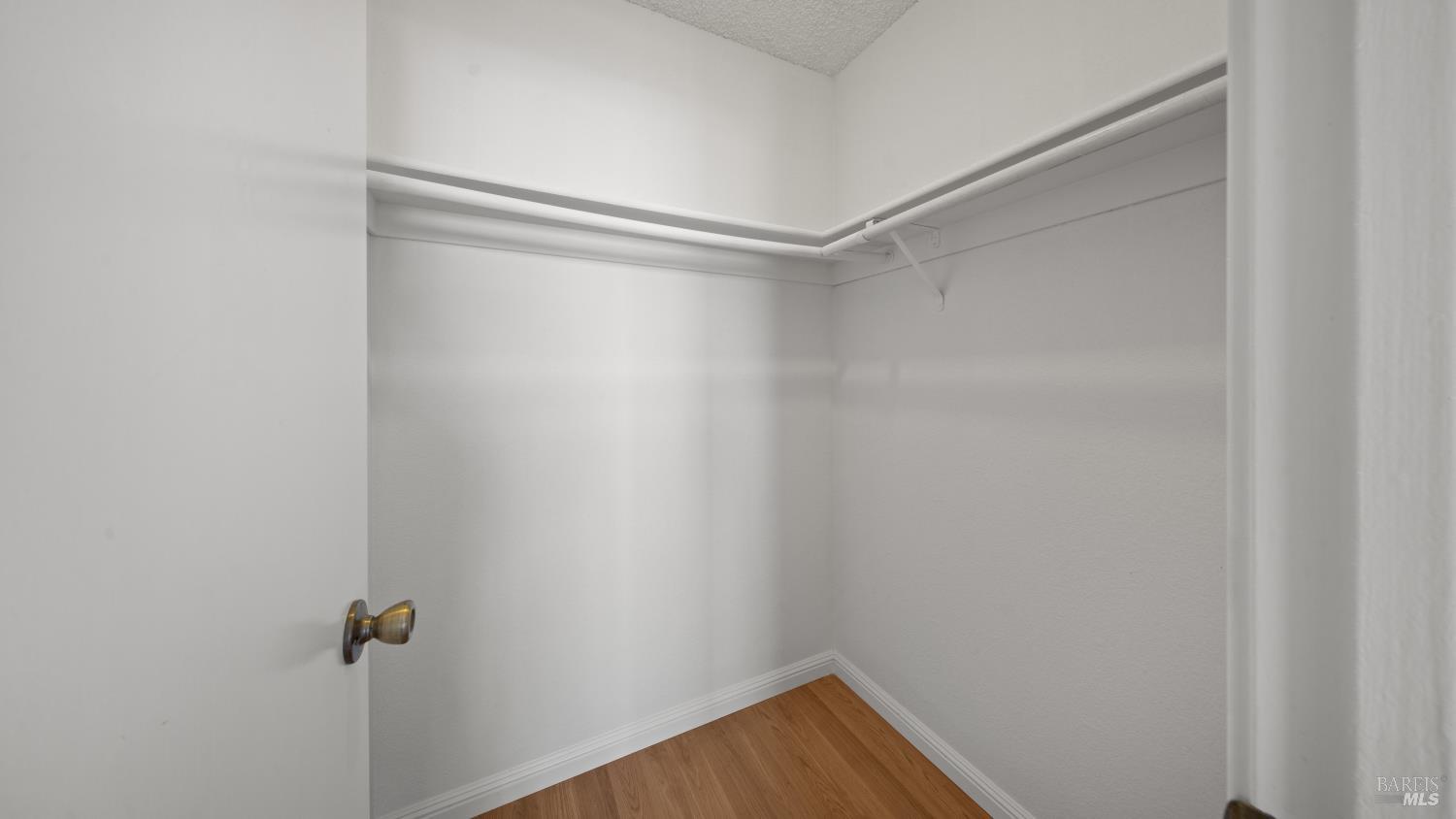 Detail Gallery Image 21 of 26 For 397 Kenbrook Cir, San Jose,  CA 95111 - 2 Beds | 2 Baths