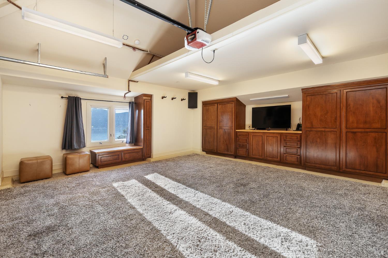 Detail Gallery Image 53 of 75 For 125 Belvedere Ave, Belvedere,  CA 94920 - 5 Beds | 5/5 Baths