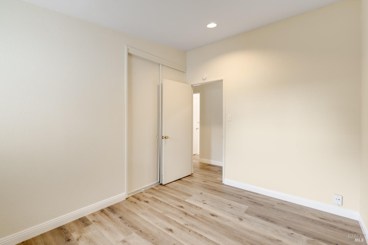 Detail Gallery Image 14 of 34 For 103 Sandalwood Ct, Vallejo,  CA 94591 - 3 Beds | 1 Baths